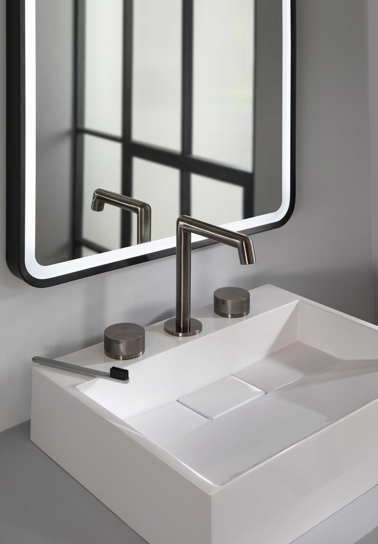Evo 3 Hole Deck Mounted Basin Mixer